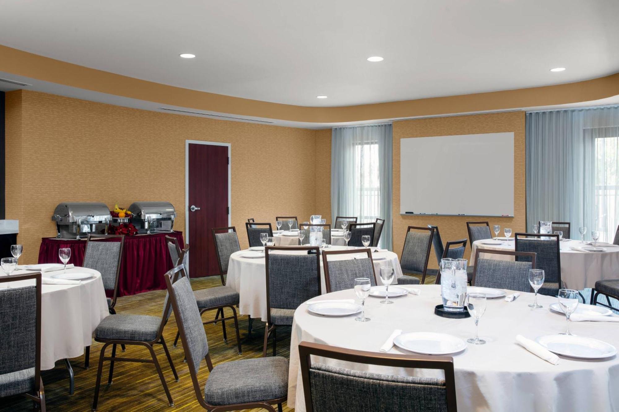 Courtyard By Marriott Jacksonville I-295/East Beltway Zewnętrze zdjęcie