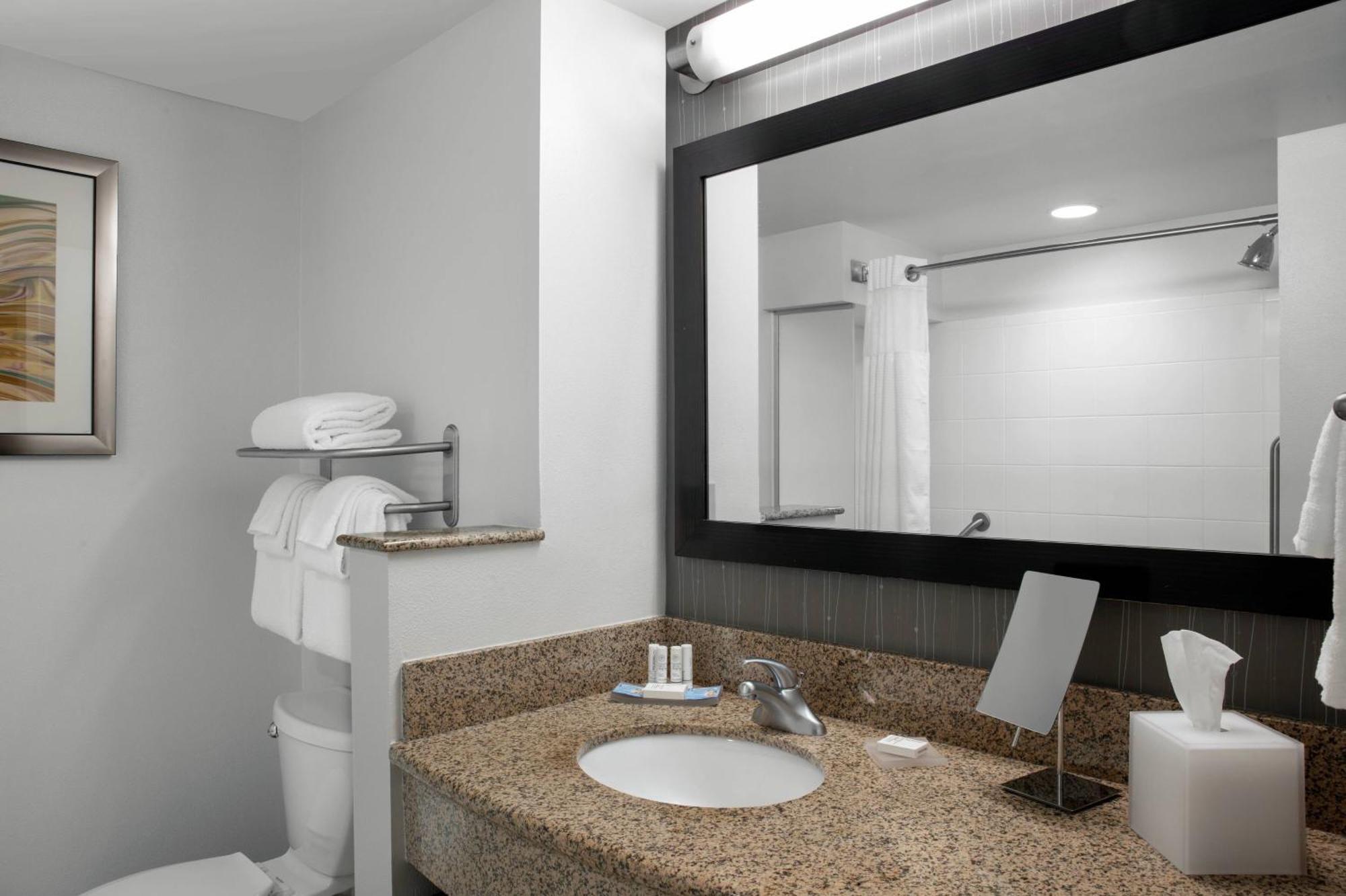 Courtyard By Marriott Jacksonville I-295/East Beltway Zewnętrze zdjęcie